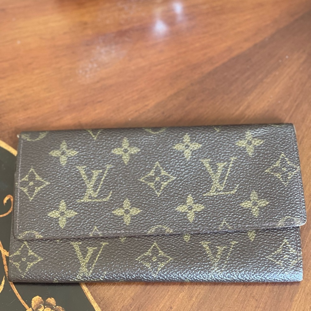 💄 Louis Vuitton long wallet